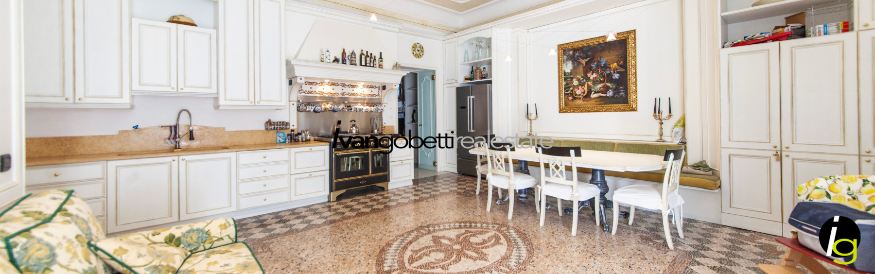 Lussuoso appartamento in villa del 1600 frontelago a Belgirate Lago Maggiore<br/><span>Codice prodotto: 240624