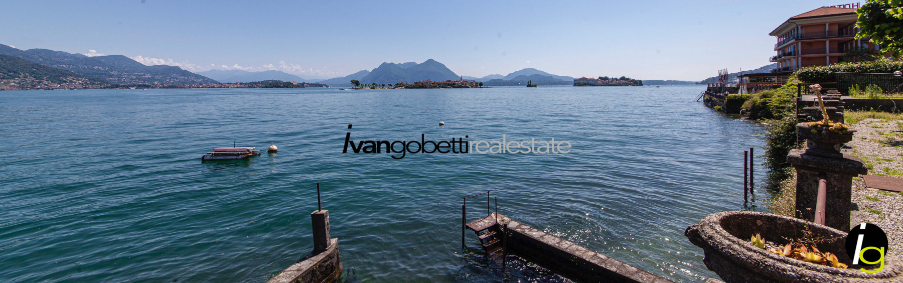 Lake Maggiore Baveno Period villa overlooking the Borromean Gulf with swimming pool and dock.<br/><span>Product Code: 160822