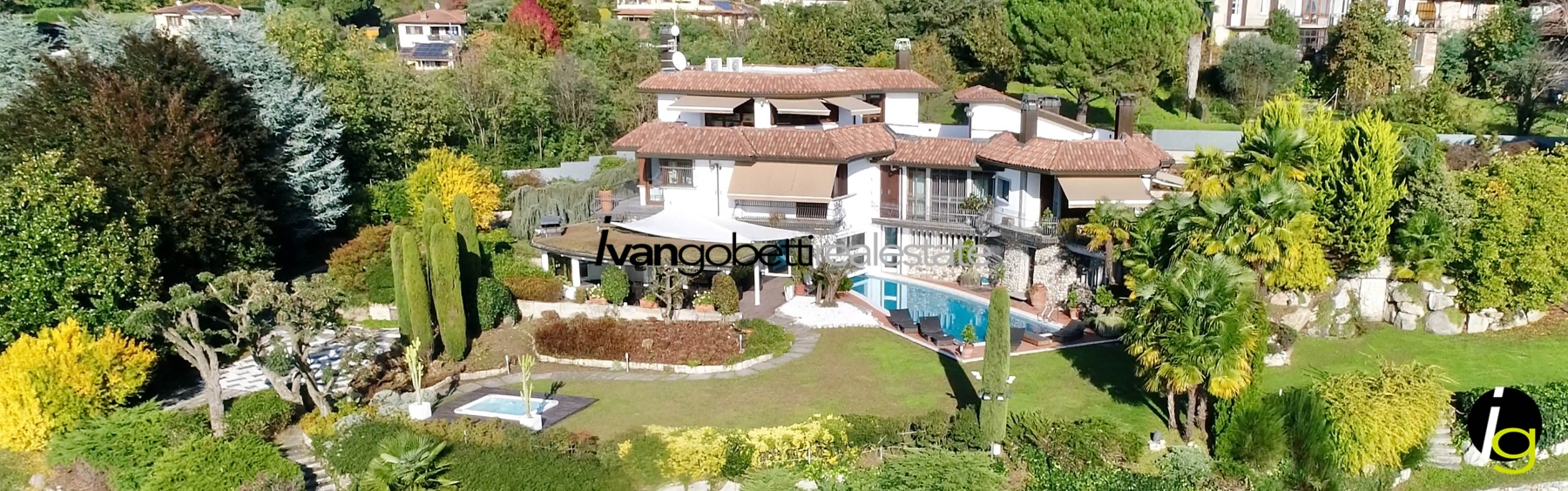 Lussuosa e panoramica villa contemporanea con parco e piscina vicinanze Varese<br/><span>Codice prodotto: 041124