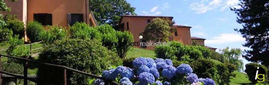 Lago Maggiore Stresa hügelige Villa in Residenz mit Swimmingpool