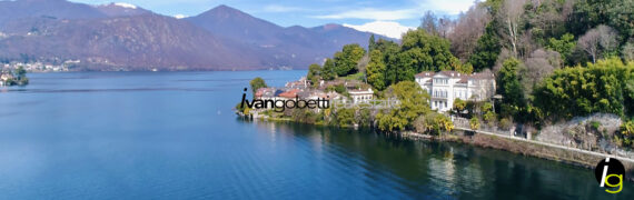 Lake Orta in Orta San Giulio in the magnificent Villa Natta for sale Penthouse with access to the lake